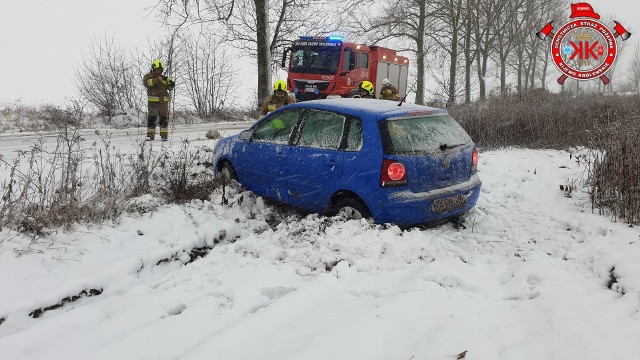 W ciągu kilkudziesięciu minut dwa pojazdy znalazły się w rowach w Kijewie Królewskim