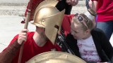 Spartanie w Opolu. Pobiegną dla 9-letniej Ani [wideo]