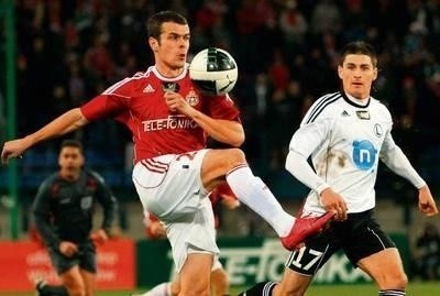 Wszystko wskazuje na to, że Paweł Brożek jednak nie wróci do Wisły i nadal będzie grał za granicą Fot. Andrzej Banaś