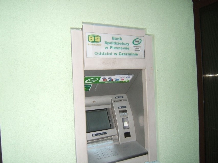 Czermin. Włamanie do bankomatu w Banku Spółdzielczym w...