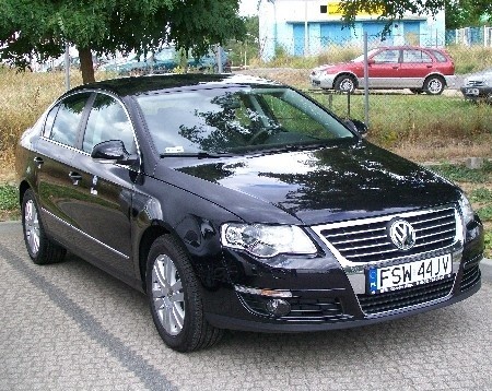 Passat to klasyczna limuzyna. Doskonale sprawdzająca się jako pojazd rodzinny ale też auto służbowe. Dlatego jest chętnie kupowany (fot. Czesław Wachnik)