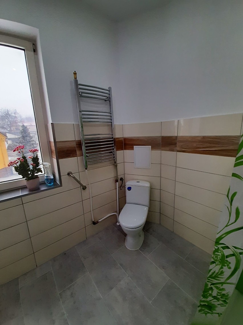 Nowa łazienka dla Roksany Maślarz z Małogoszcza. Wyremontowali ją za darmo [ZDJĘCIA]