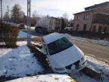 Poważny wypadek w południe Sztombergach w powiecie staszowskim. Potrącony mężczyzna trafił do szpitala. Zobacz zdjęcia