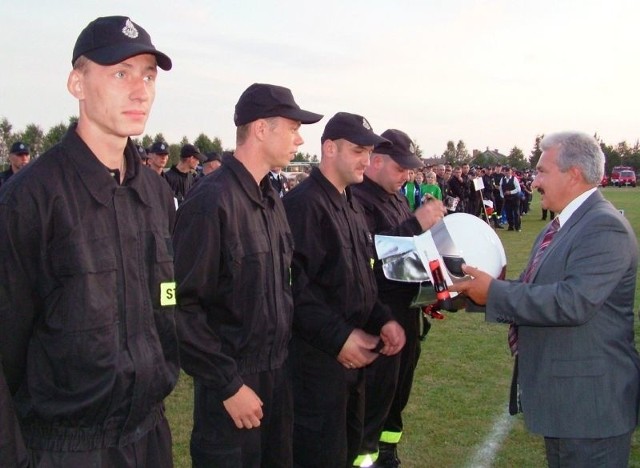 Dla startujących ekip nie zabrakło dyplomów, pucharów i nagród rzeczowych.