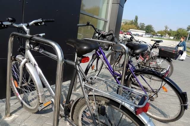 Do tej pory nikt nie zgłaszał kradzieży roweru na terenie Uniwersyteckiego Centrum Sportu