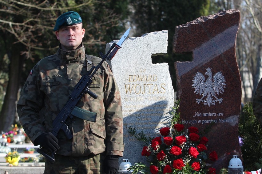 5. rocznica katastrofy smoleńskiej w Lublinie. Uroczystość przy grobie Edwarda Wojtasa (ZDJĘCIA)