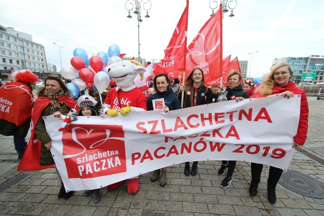 Marsz Szlachetnej Paczki w Kielcach, sobota 16 listopada 2019 roku.