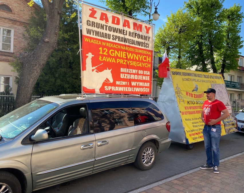 Wtorek, 18.05.2021, dzień protestów w Ostrołęce. Przed południem sędziowie, po południu... Stanisław Milewski. Zdjęcia