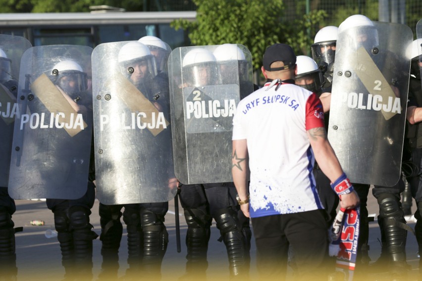 Zarzuty i mandaty po meczu Gryf Słupsk - Pogoń Lębork