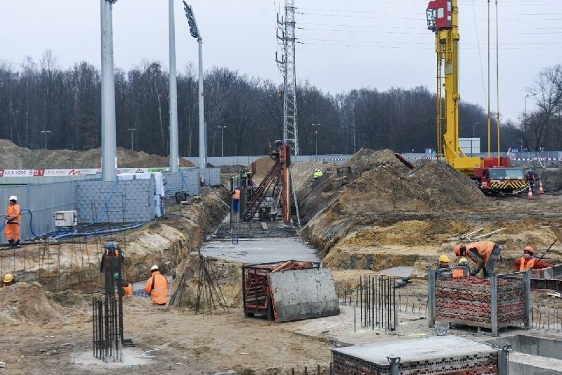 ŁKS stadion. Budowa trzech trybun  wyszła z poziomu 0 [ZDJĘCIA]