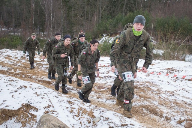 Ćwierćmaraton Komandosa to jeden z najbardziej wymagających biegów organizowanych w Słupsku.