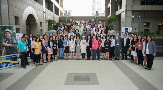 Uczestnicy projektu Youth Enterpreneurship Leaderhip Laboratory (YELL) podczas spotkania na Filipinach.