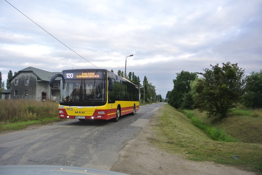 Ulica Opatowicka pilnie potrzebuje remontu