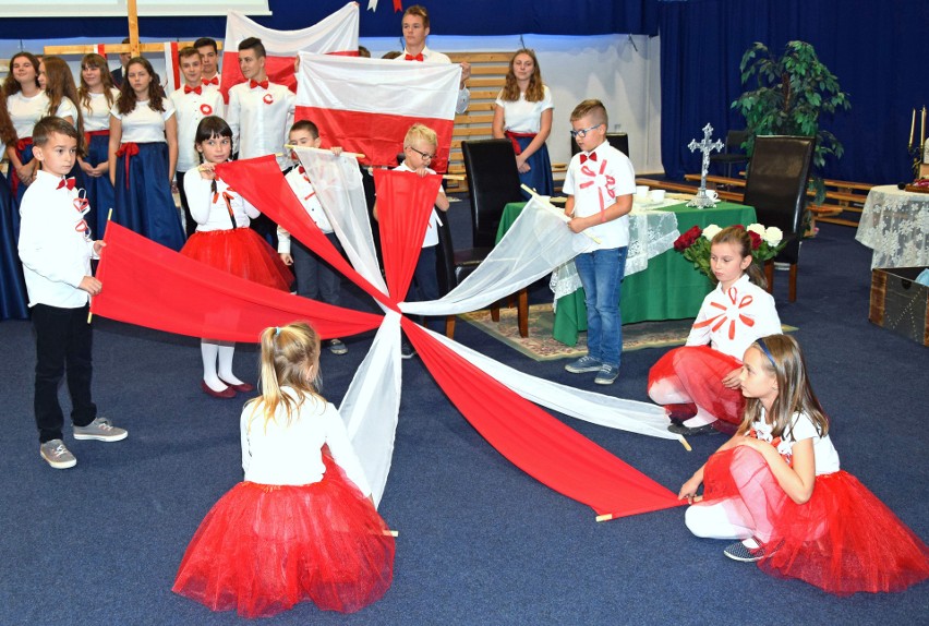 W hali sportowej Szkoły Podstawowej nr 11 w Grudziądzu...