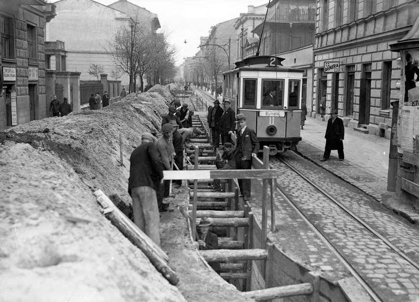 Tramwaje przed 1945 rokiem w Krakowie, nie uwierzysz, gdzie kiedyś były szyny [GALERIA]