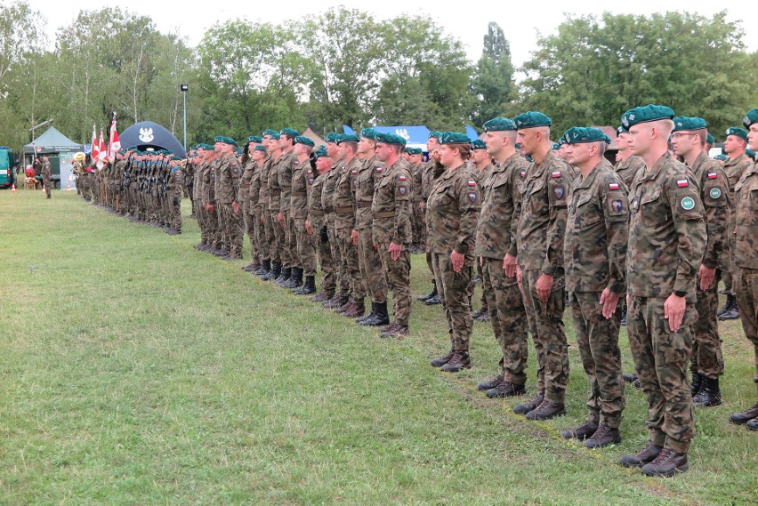 Wojsko ma nowych podoficerów. W Opolu przysięgę złożyli żołnierze Legii Akademickiej