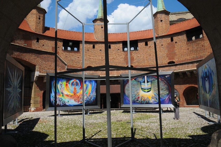 Wystawa praca Czesława Dźwigaja ma miejsce w Barbakanie