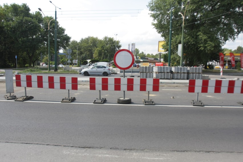 Tramwaje 21, 26 i 27 w Sosnowcu nie jeżdżą do Milowic przez remont torowiska na ul. Piłsudskiego. Są utrudnienia dla pasażerów