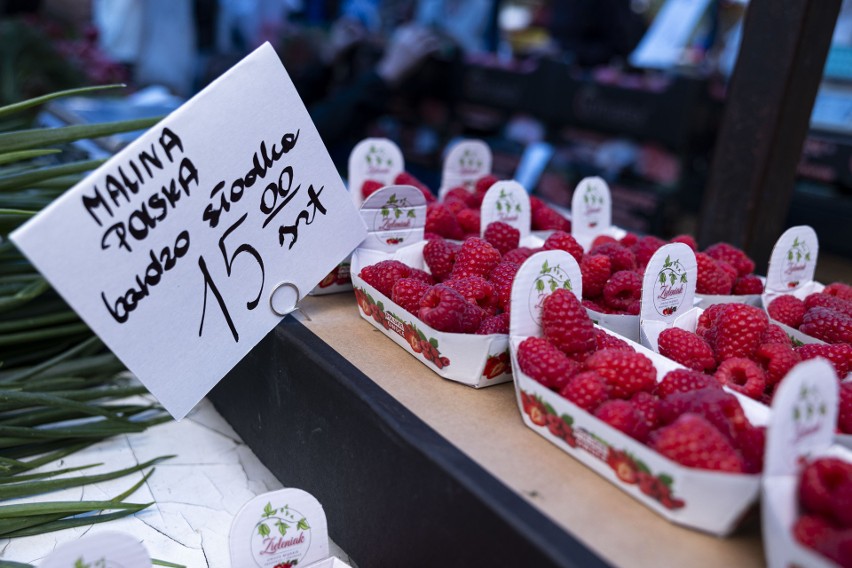 Ceny owoców i warzyw na krakowskim targowisku