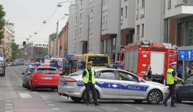 Wrocław: Wybuch bomby na przystanku przy ul. Kościuszki.