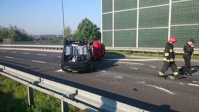 Wypadek na DK 1 w Tychach: zarzuty dla pijanego kierowcy ciężarówki [ZDJĘCIA]