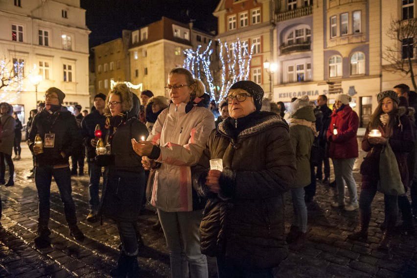 "Kochani, zmarł jeden z nas, wolontariuszy. Proszę, odłóżmy...