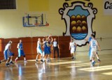Mecz koszykówki Miasto Zakochanych Chełmno - Enea Basket Poznań. Zdjęcia