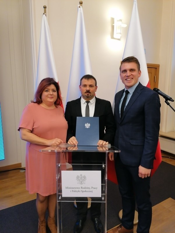 Minister Rodziny, Pracy i Polityki Społecznej nagrodził Stowarzyszenie Nazaret im. św. Filipa Neri w Bytowie