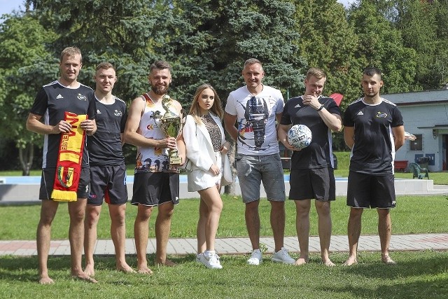 Na Basenie Letnim na Szczecińskiej rozpocznie się 2 turniej plażowych trójek piłkarskich o Puchar Dyrektora Korony Kielce, Pawła Golańskiego.