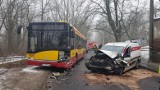 Pijany kierowca wjechał w autobus. 5 osób rannych