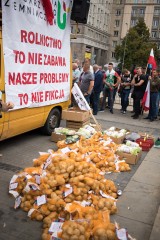 Warszawa: Rolnicy protestowali przeciwko niskim cenom skupu