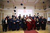 Birety w górę! Piękna inauguracja Szkoły Doktorskiej Uniwersytetu Jana Kochanowskiego w Kielcach i nadanie tytułów doktorskich