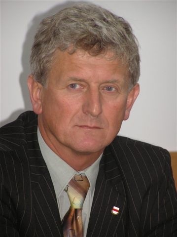 Wojciech Chodkowski jest członkiem Rady Krajowej PO, a w powiecie wyszkowskim nie pełni żadnej partyjnej funkcji