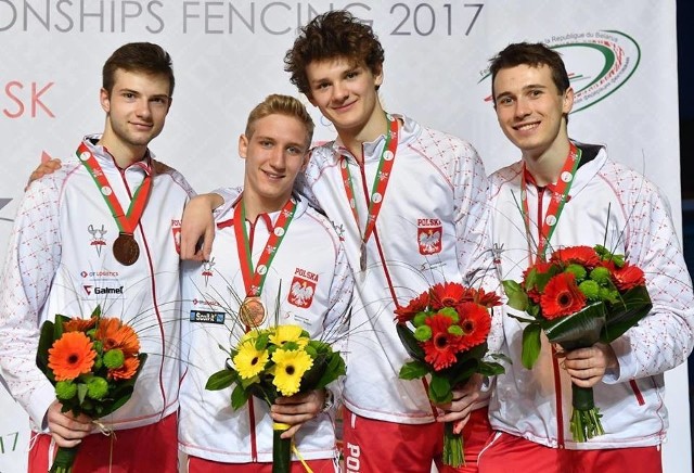 Brązowa reprezentacja Polski szpadzistów w drodze po medal uległa tylko złotej Hiszpanii. W rywalizacji o trzecie miejsce Polacy odprawili Wielką Brytanię