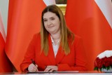 Minister rolnictwa Anna Gembicka powiedziała, że przekaże swoją odprawę na organizacje pozarządowe