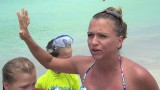 50-latek rażony piorunem na plaży (wideo)