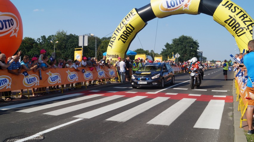 Tour de Pologne 2017 w Jastrzębiu. Kolarze mkną przed siebie