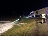 Wypadek na DK 10 w Makowiskach. Samochód ciężarowy wpadł do rowu [zdjęcia]