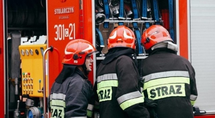 Pożar w Dąbrowie Górniczej. Zapaliło się przyłącze gazowe. Ewakuowanych zostało 16 osób 