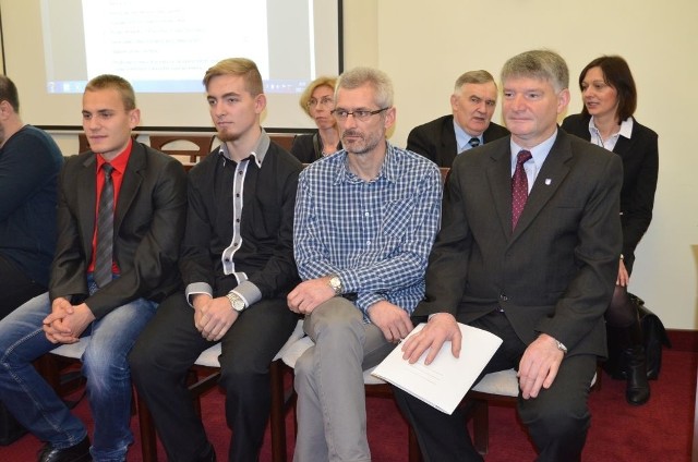 W imieniu delegacji  ze szkoły  głos zabrał dyrektor Ireneusz Wesołowski.