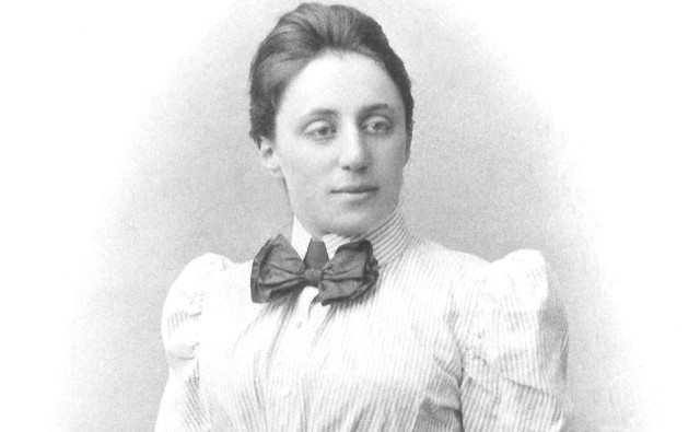 Emmy Noether: Prawdziwy władca pierścieni. Genialna matematyczka uczczona przez Google