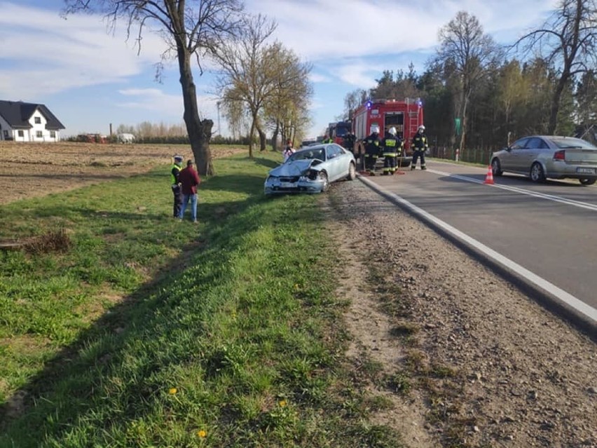 Dobrzyniewo Duże. Wypadek na DK 65. Zderzenie trzech aut. Droga była zablokowana [ZDJĘCIA]