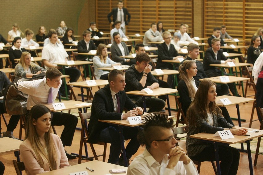 MATURA 2016.  DZIŚ MATEMATYKA. MATURA 2016 MATEMATYKA POZIOM...