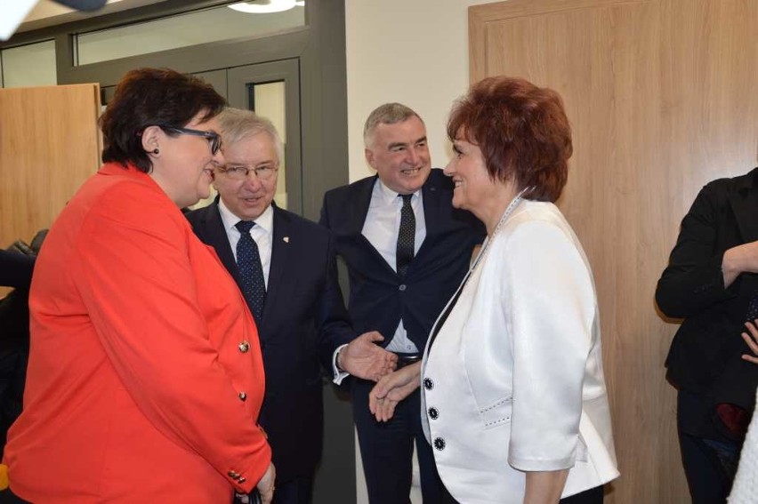 Wizyta wiceminister Elżbiety Bojanowskiej w Środowiskowym...