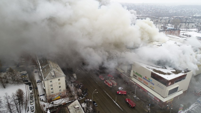 Pożar centrum handlowego w Kemerowie na Syberii