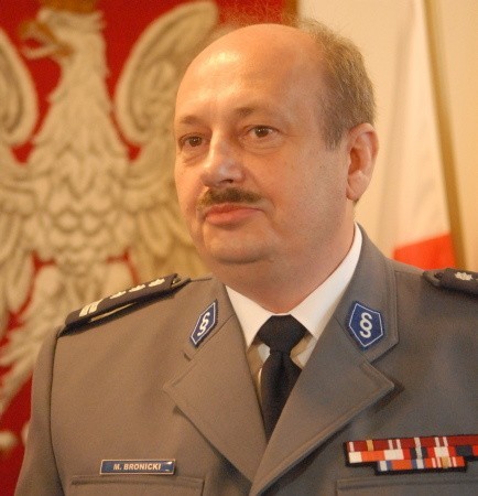 Marek Bronicki podpisał awans policjantowi z zarzutami karnymi