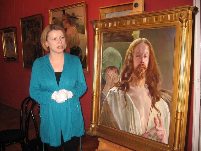 Obraz &#8221;Chrystus i jawnogrzesznica&#8221; namalowany w roku 1910 pokazuje Paulina Szymalak.