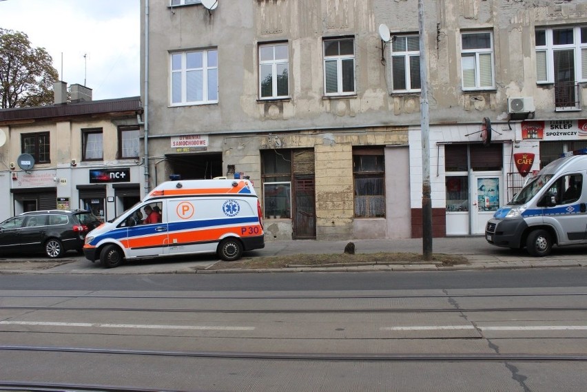 Rowerzysta potrącił pieszego na chodniku na Rzgowskiej w Łodzi