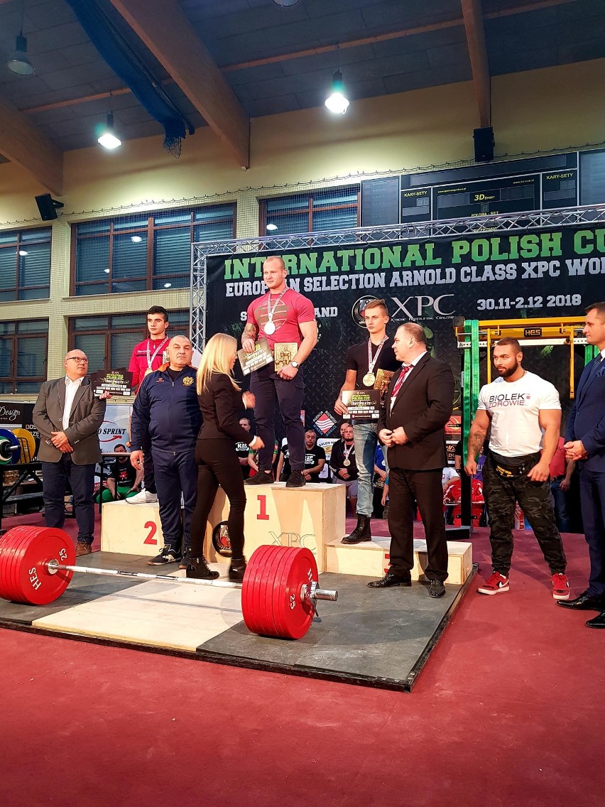 Piotr Sadowski siłacz z Sobolewa zdobył pierwsze miejsce. Wygrał zawody Schwarzeneggera!