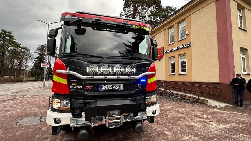 Ochotnicza Straż Pożarna w Pionkach ma nowy wóz strażacki. Pojazd kosztował prawie 1,3 miliona złotych